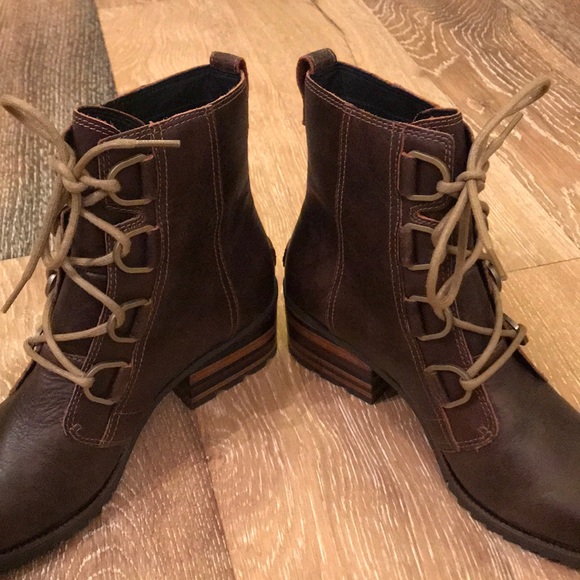 New Sorel Cate Lace Booties in Burro - Picture 6 of 8